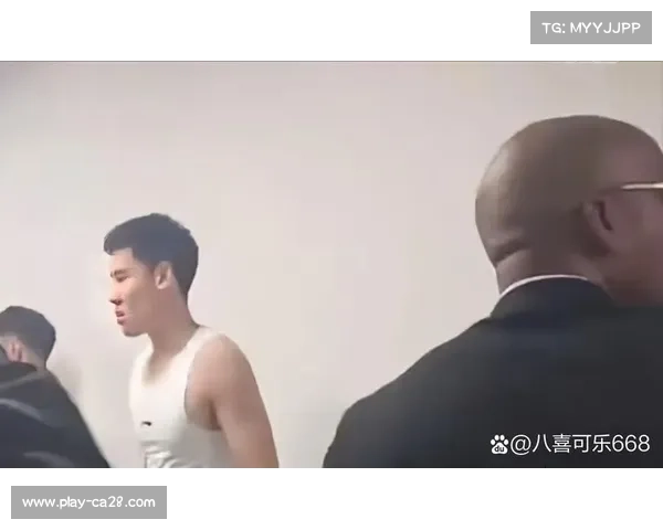 清华男篮更衣室五分钟沉默 陈磊白板上写下这句话激励全队 清华男篮更衣室五分钟沉默 陈磊白板上写下这句话激励全队